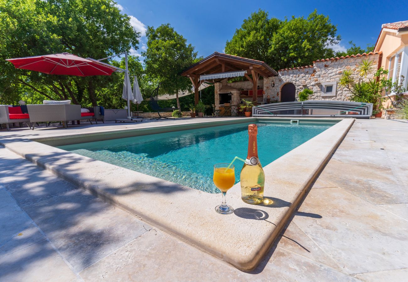 Villa a Brgod - Villa Arte for 6 people near Labin - Rabac for 6 people with sea view & private pool