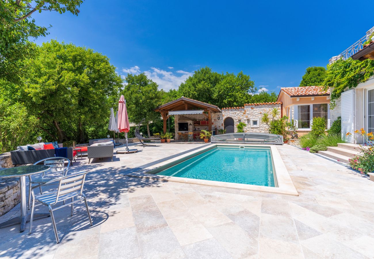 Villa a Brgod - Villa Arte for 6 people near Labin - Rabac for 6 people with sea view & private pool