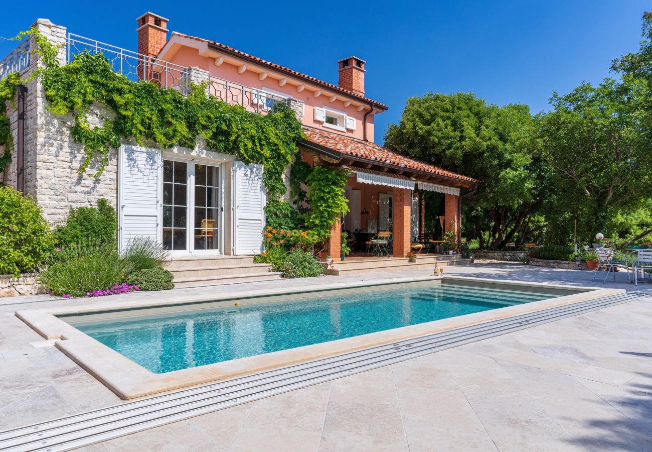 Villa a Brgod - Villa Arte for 6 people near Labin - Rabac for 6 people with sea view & private pool