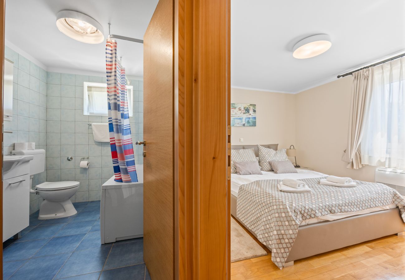 Villa a Porec - Villa Andrea for 17 people with private heated pool & pet friendly near Poreč