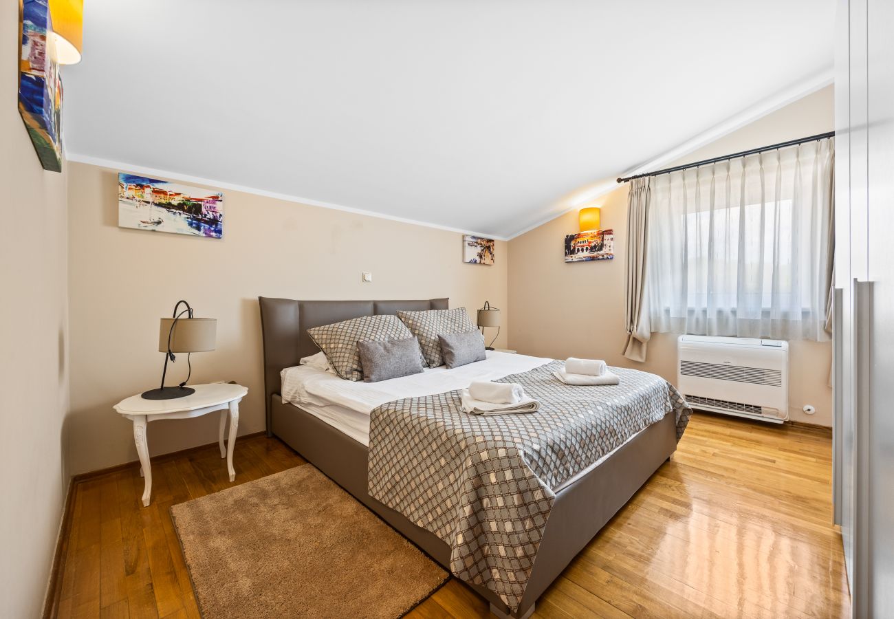 Villa a Porec - Villa Andrea for 17 people with private heated pool & pet friendly near Poreč