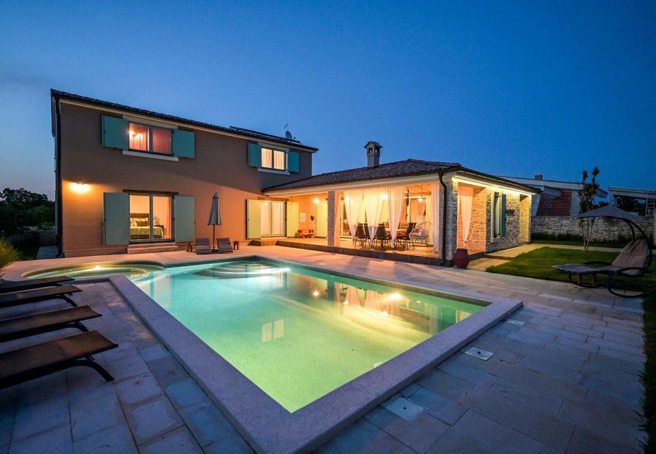 Villa a Juršici - Villa Desire for 10 people in Central Istria with private 53 m2 pool and pet friendly 