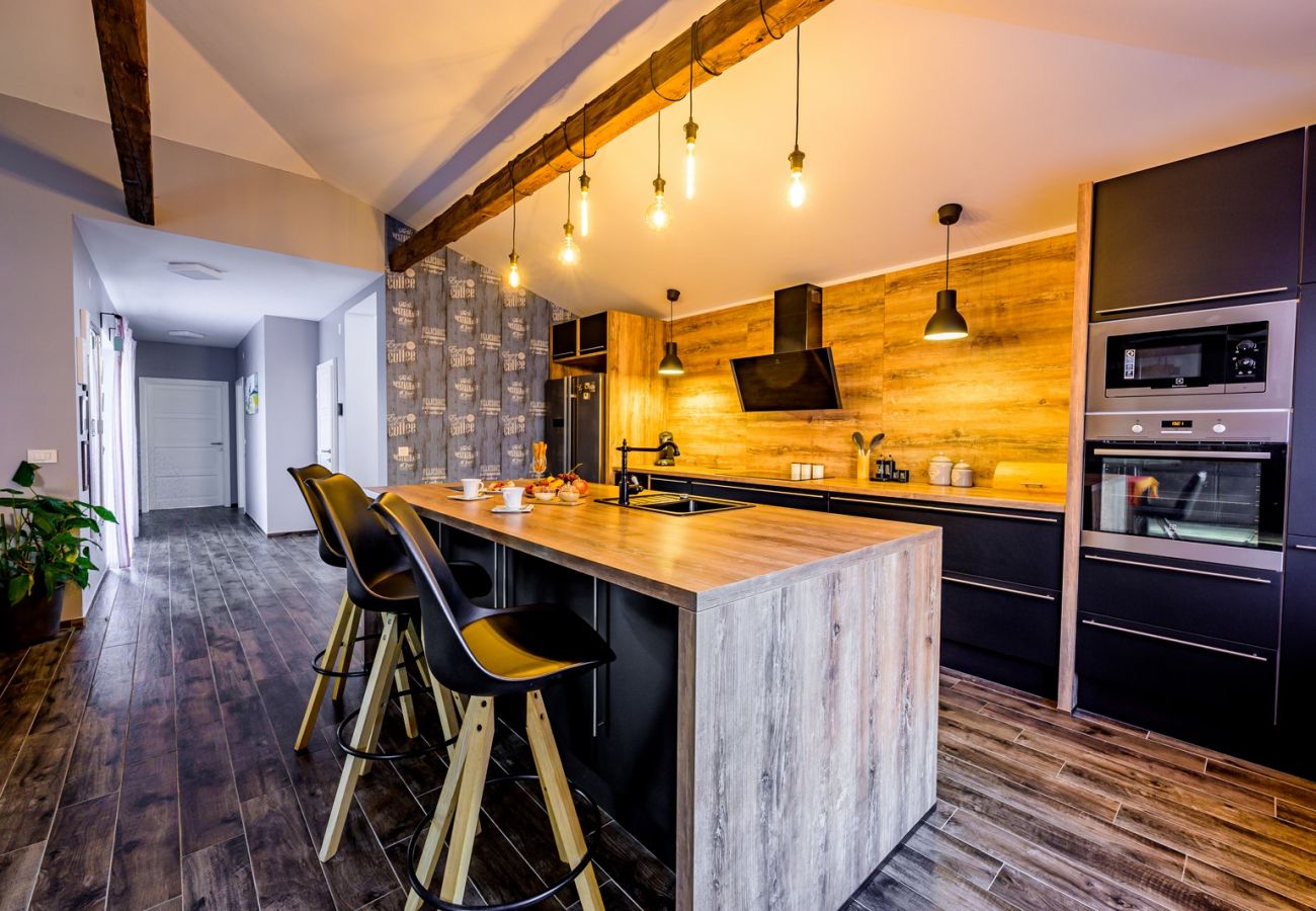 Villa a Juršici - Villa Desire for 10 people in Central Istria with private 53 m2 pool and pet friendly 