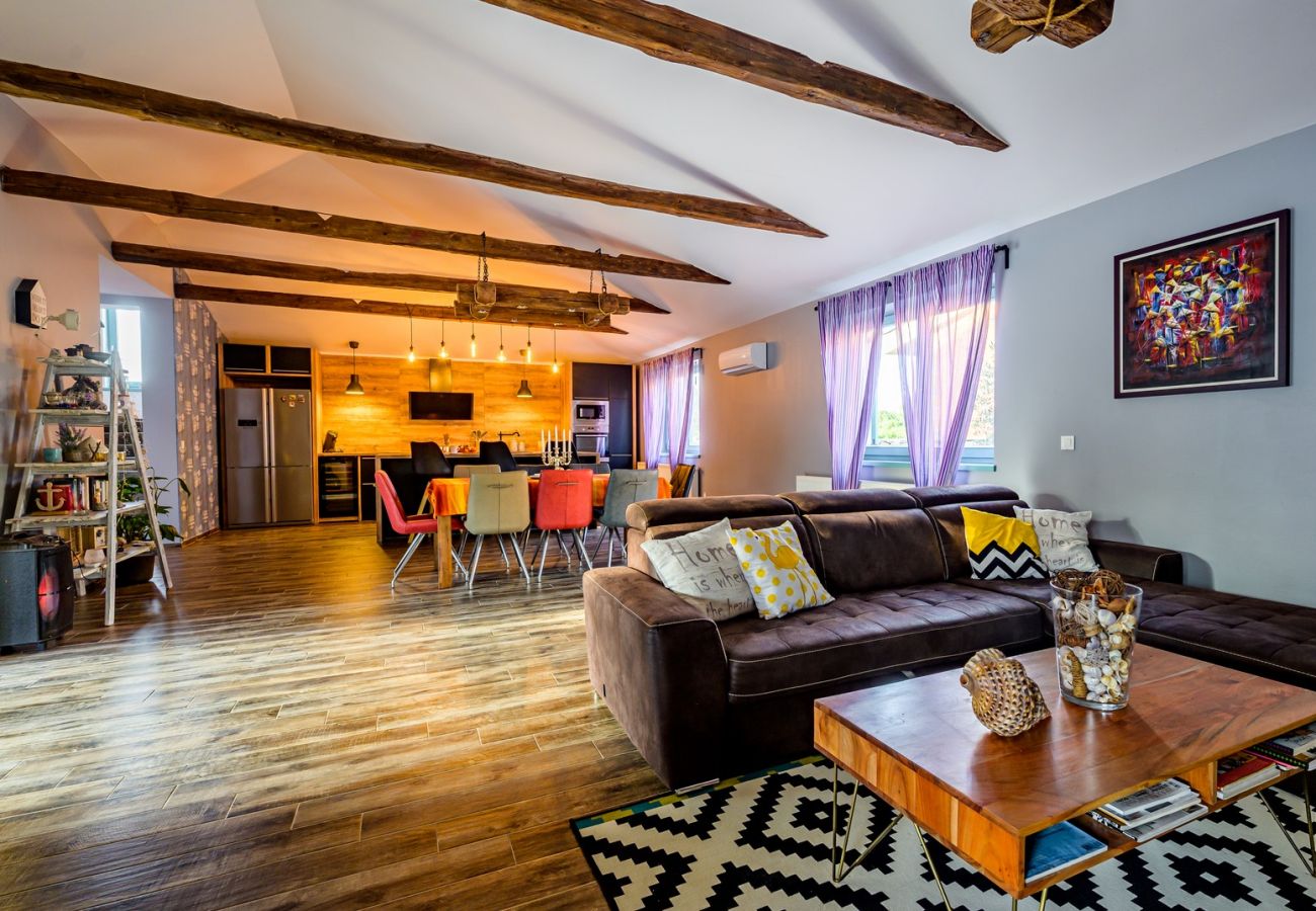 Villa a Juršici - Villa Desire for 10 people in Central Istria with private 53 m2 pool and pet friendly 