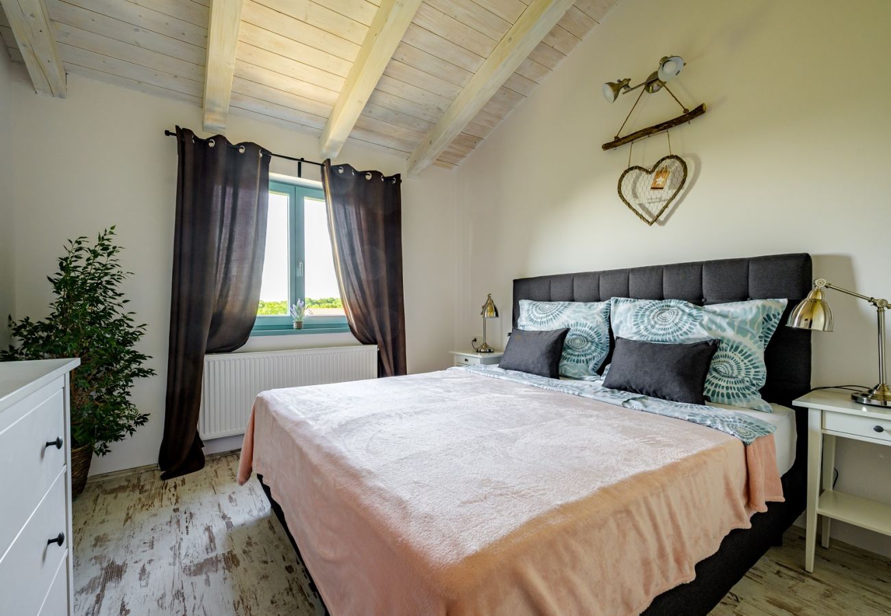 Villa a Juršici - Villa Desire for 10 people in Central Istria with private 53 m2 pool and pet friendly 