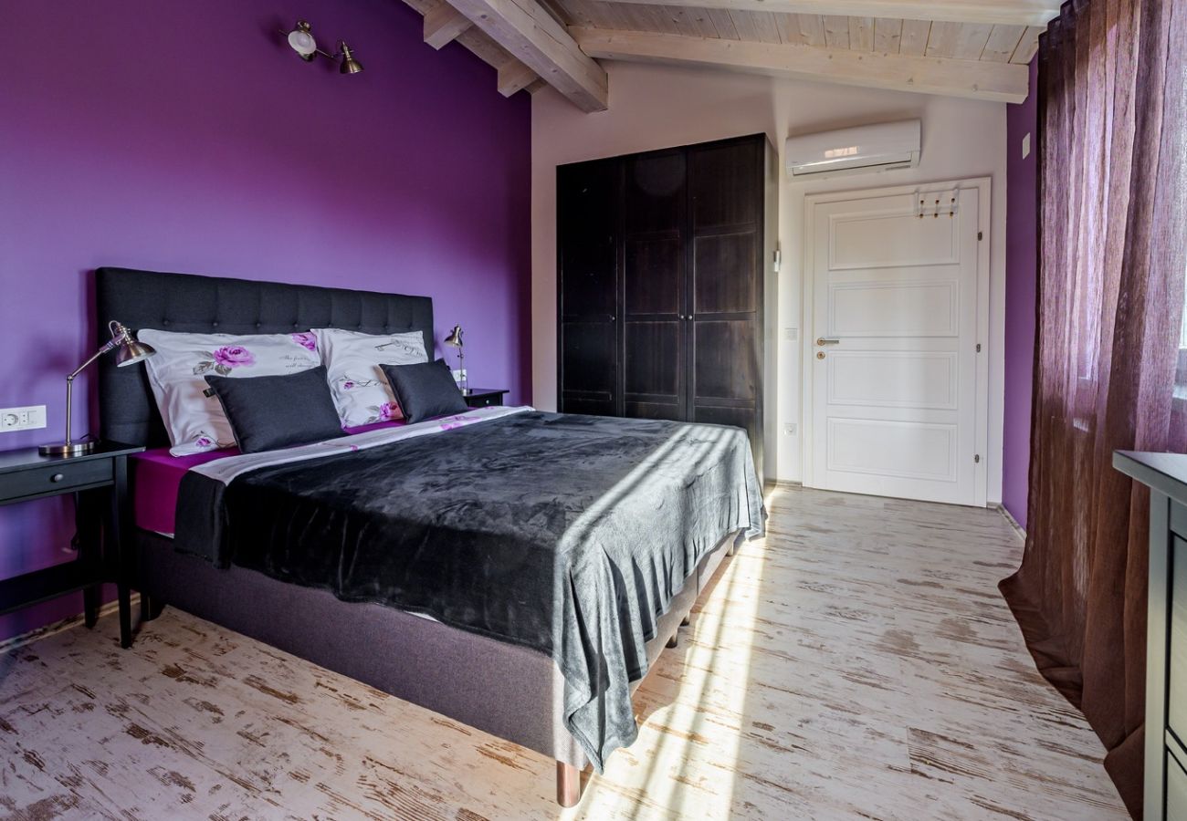 Villa a Juršici - Villa Desire for 10 people in Central Istria with private 53 m2 pool and pet friendly 