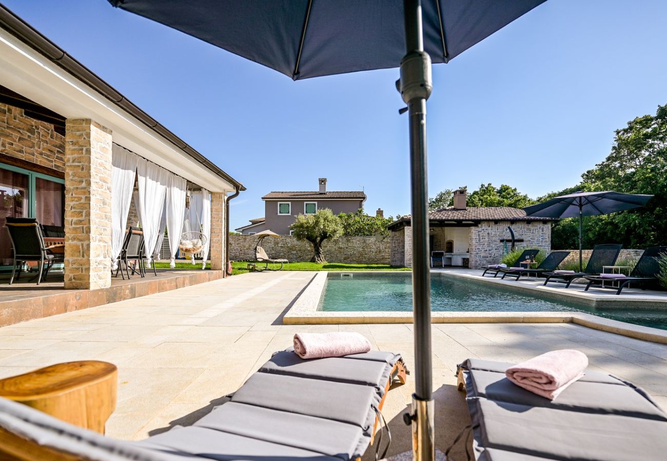 Villa a Juršici - Villa Desire for 10 people in Central Istria with private 53 m2 pool and pet friendly 