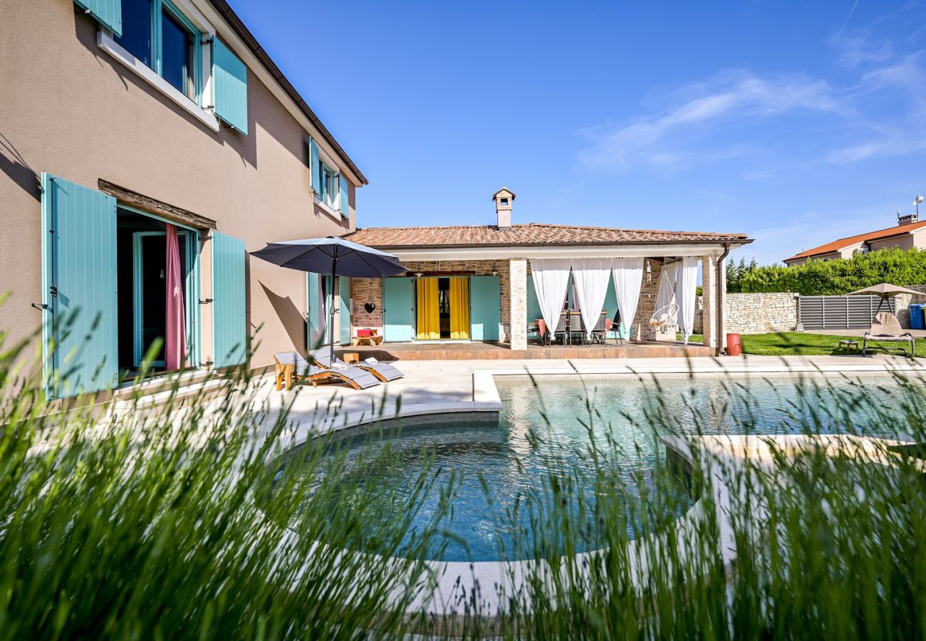 Villa a Juršici - Villa Desire for 10 people in Central Istria with private 53 m2 pool and pet friendly 