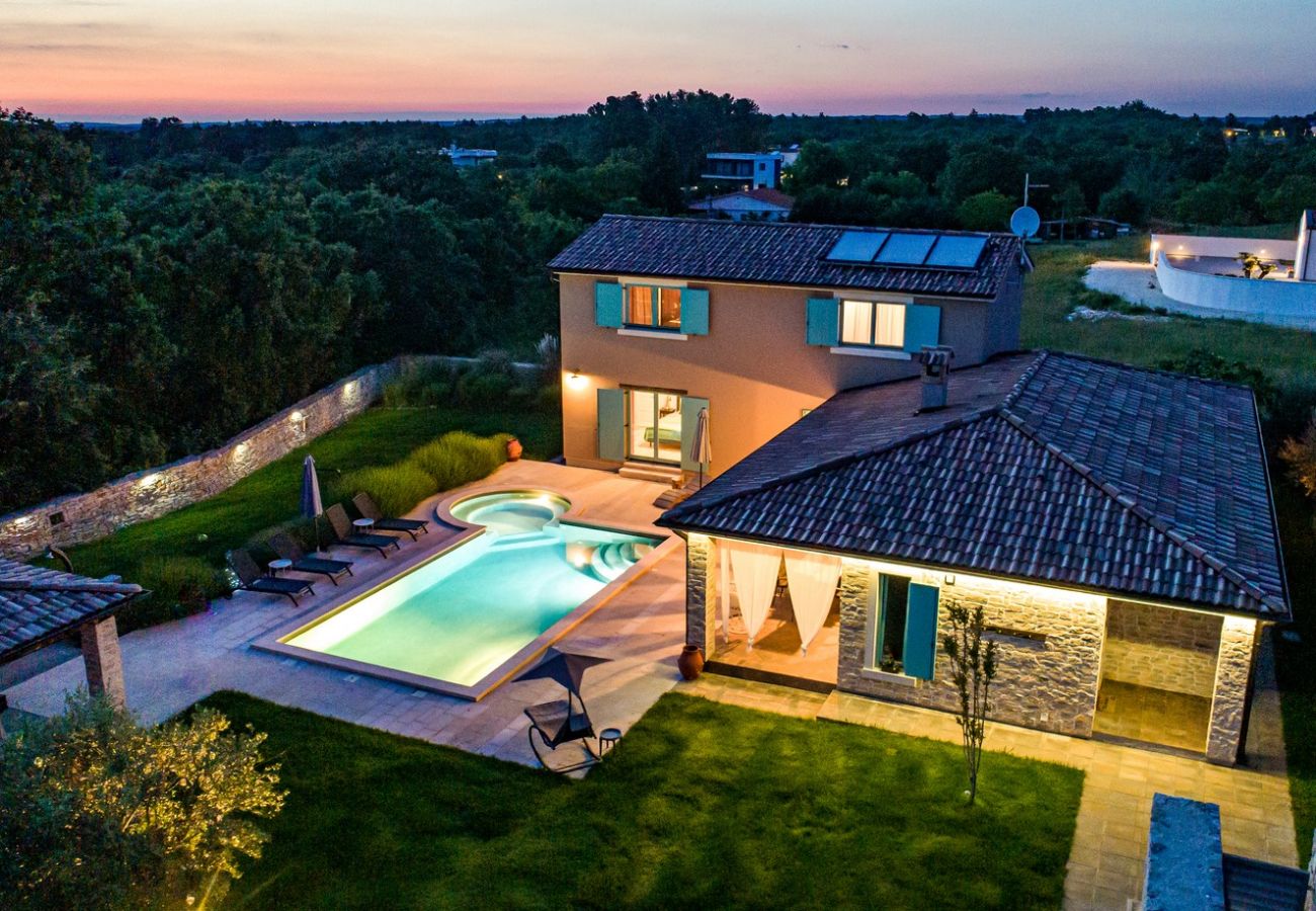 Villa a Juršici - Villa Desire for 10 people in Central Istria with private 53 m2 pool and pet friendly 