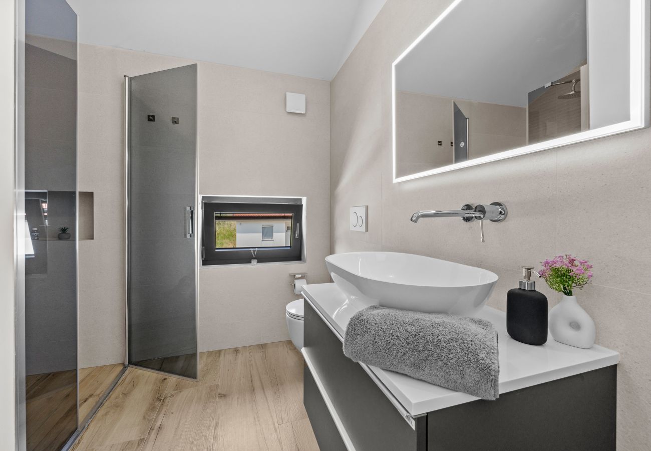 Villa a Vintijan - Villa Enja for 8 people near Pula with private pool & pet friendly