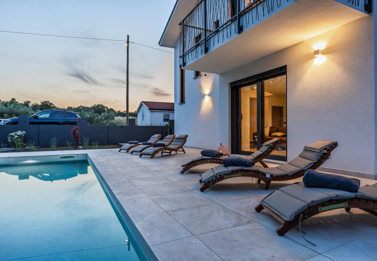 Villa a Vintijan - Villa Enja for 8 people near Pula with private pool & pet friendly