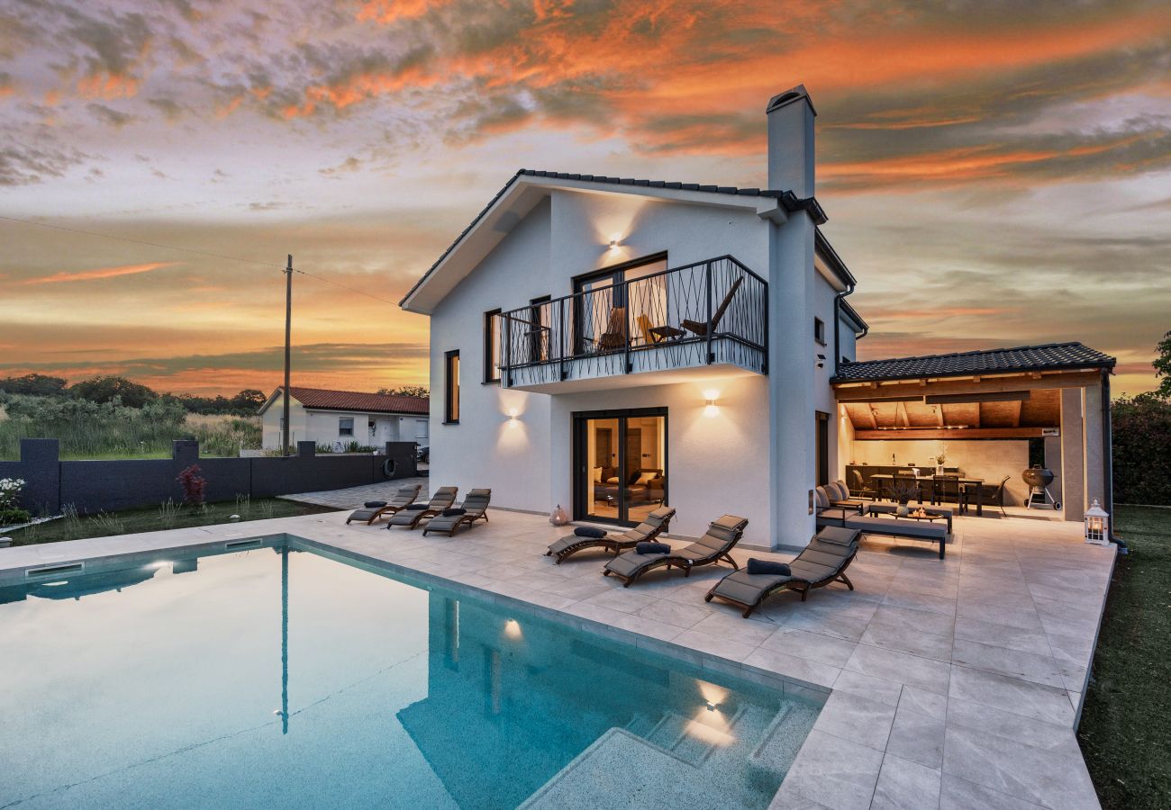 Villa a Vintijan - Villa Enja for 8 people near Pula with private pool & pet friendly