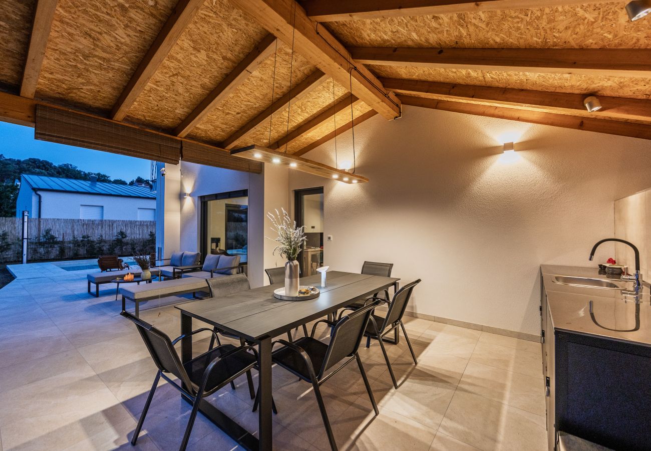 Villa a Vintijan - Villa Enja for 8 people near Pula with private pool & pet friendly