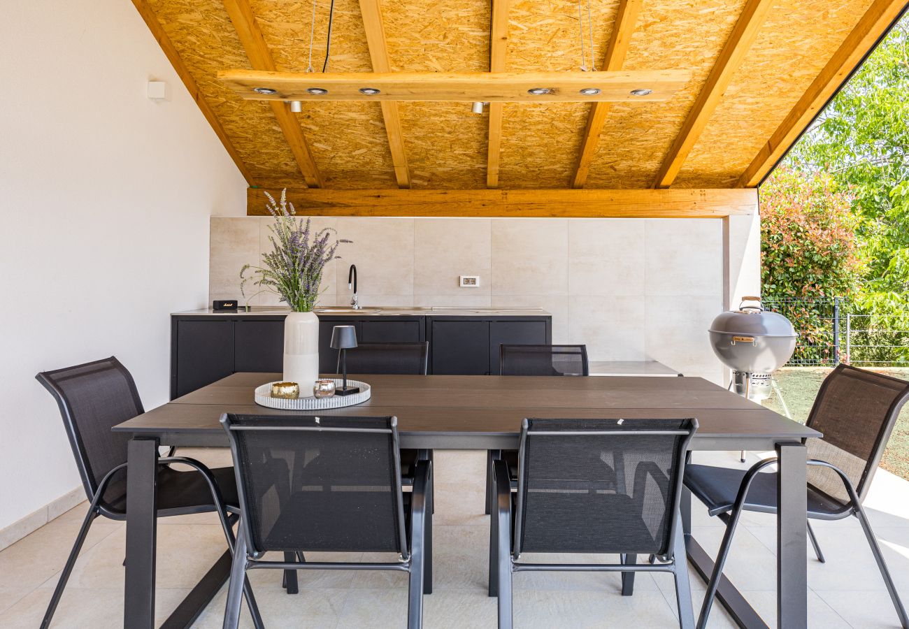 Villa a Vintijan - Villa Enja for 8 people near Pula with private pool & pet friendly