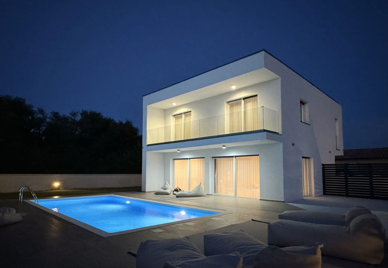 Villa a Bibici - Villa Nobel in Central Istria for 6 adults with private heated pool - only for adults