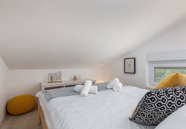 Villa a Peroj - Villa Shimunelka for 6 people near Fažana only 250 meters from the beach with jacuzzi Villa a Peroj - Villa Shimunelka for 6 people near Fažana only 250 meters from the beach with jacuzzi