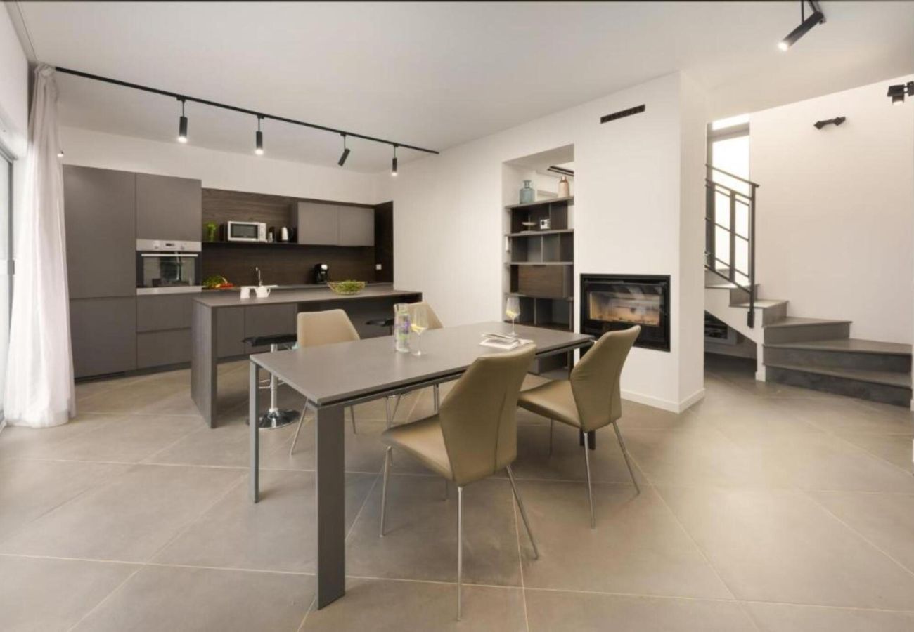 Villa a Krnica - Villa Monte D'Or for 8 people with private pool and sea view