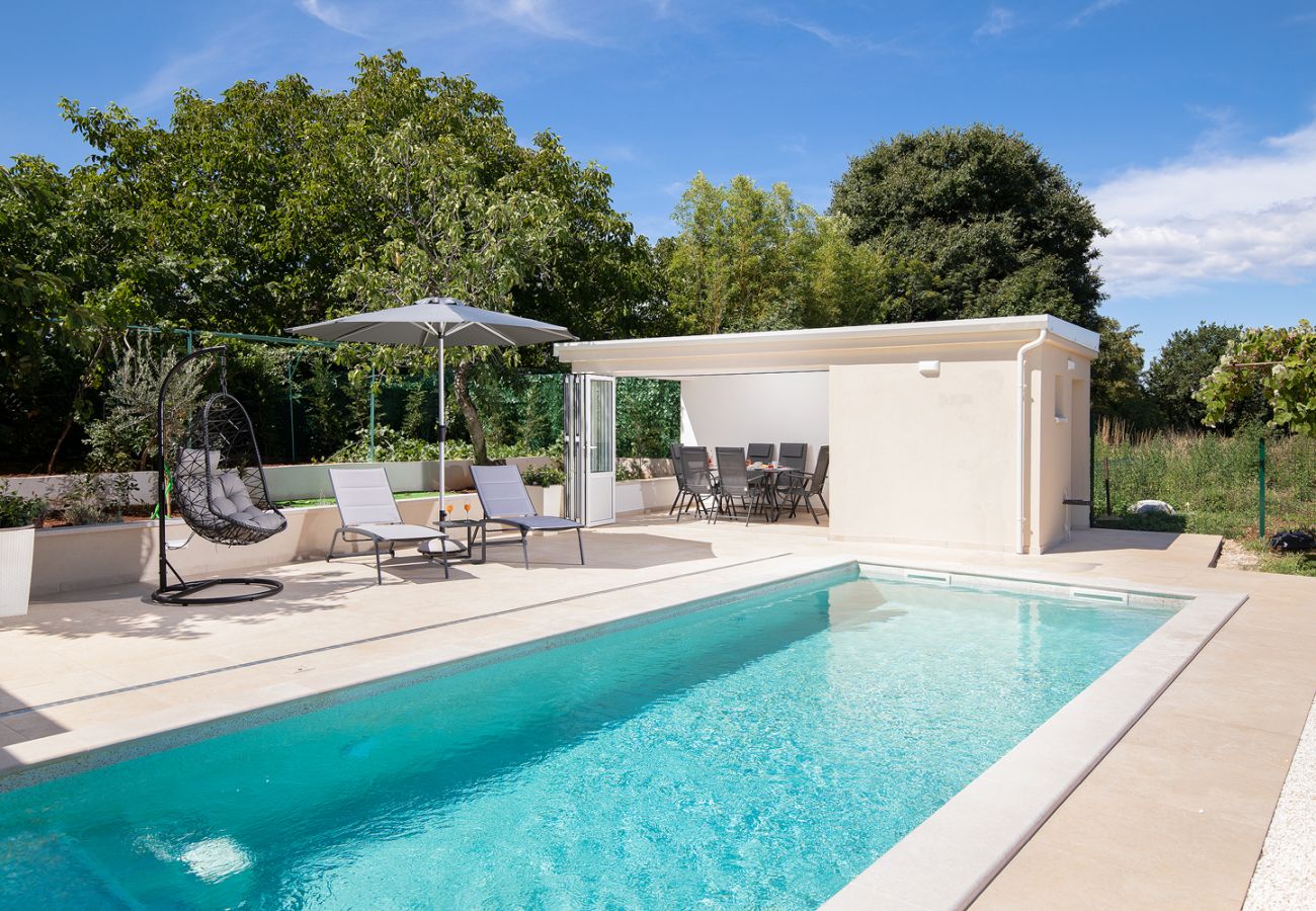 Villa a Šišan - Villa Cvita for 2 people near Pula with private heated pool 