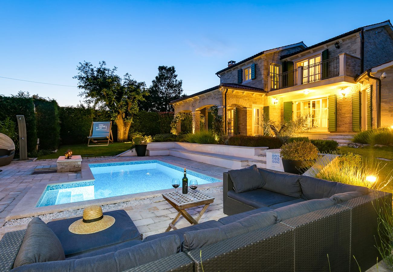 Villa a Baderna - Villa Experience for 6 people with private heated pool & pet friendly