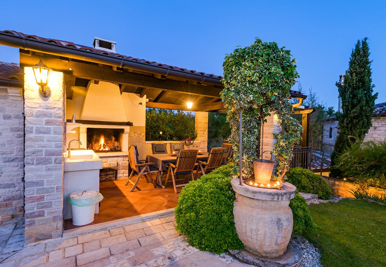 Villa a Baderna - Villa Experience for 6 people with private heated pool & pet friendly
