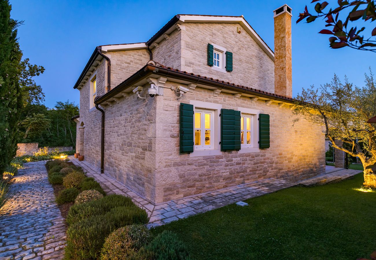 Villa a Baderna - Villa Experience for 6 people with private heated pool & pet friendly