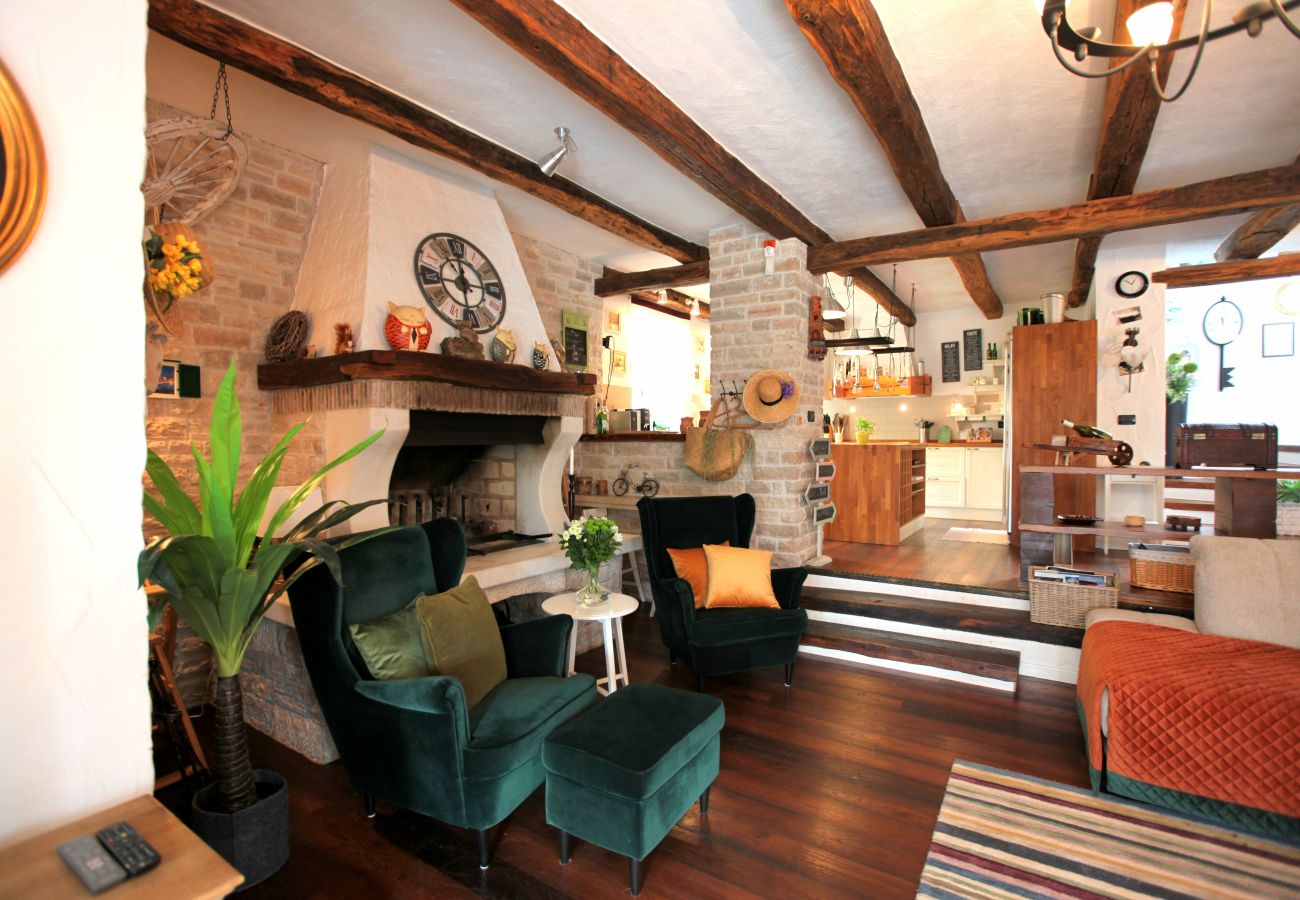 Villa a Baderna - Villa Experience for 6 people with private heated pool & pet friendly