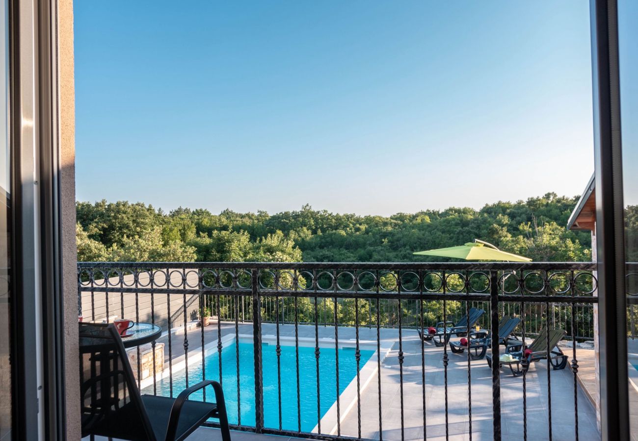 Villa a Šarici - Villa Gloria for 6 people with private pool and children playground