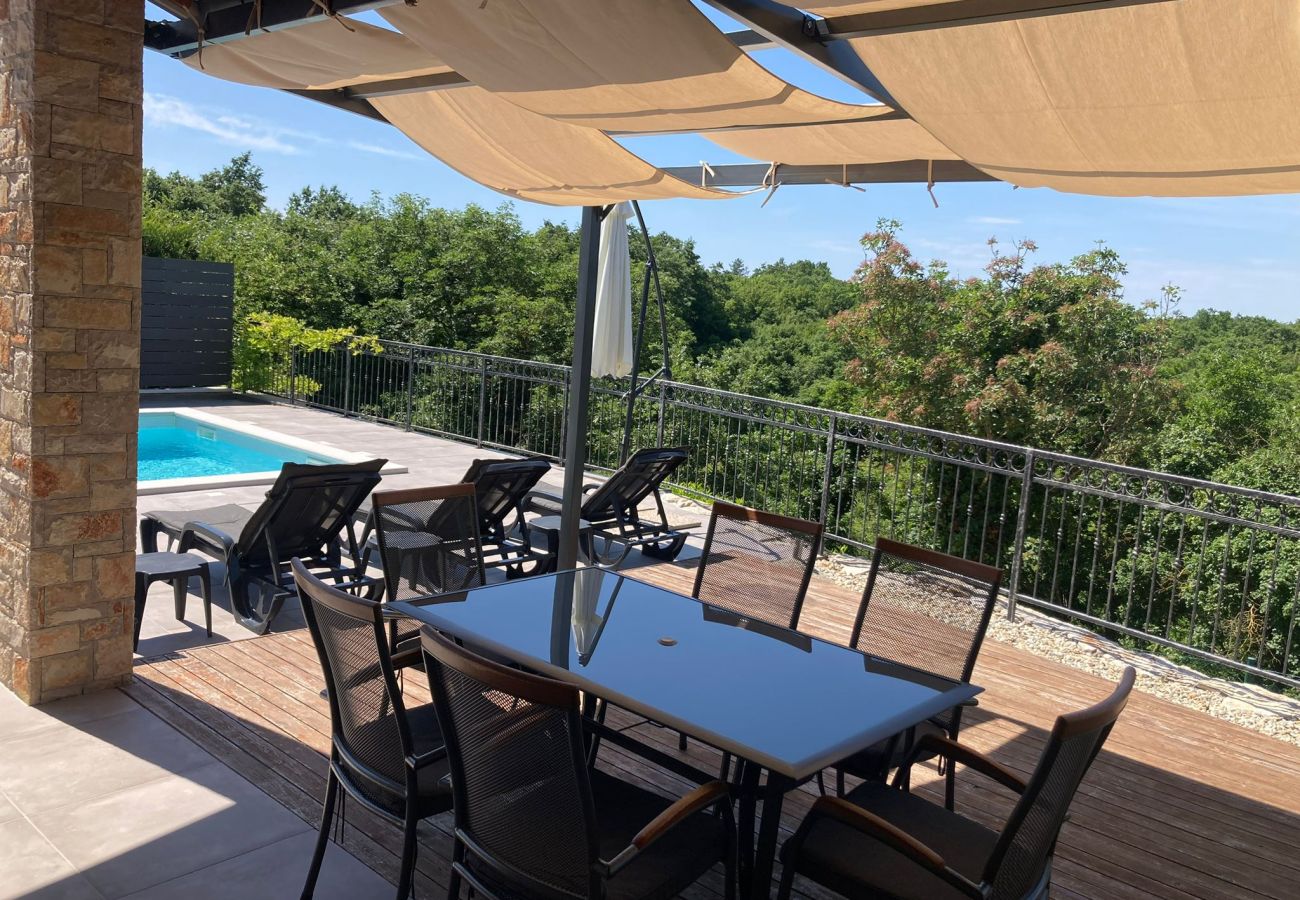 Villa a Šarici - Villa Gloria for 6 people with private pool and children playground