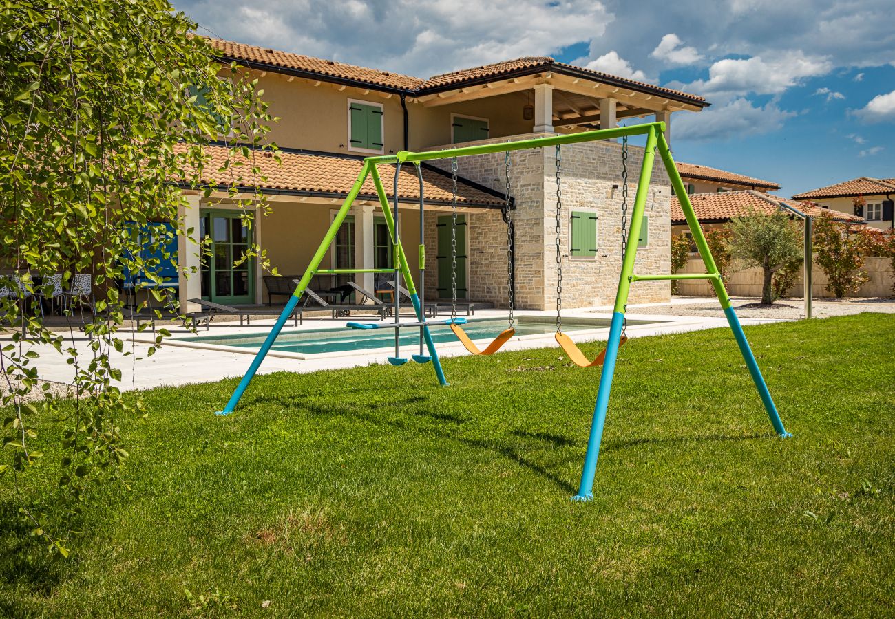 Villa a Šivati - Villa LunIstra in Central Istria for 10 people with private pool & kids playground