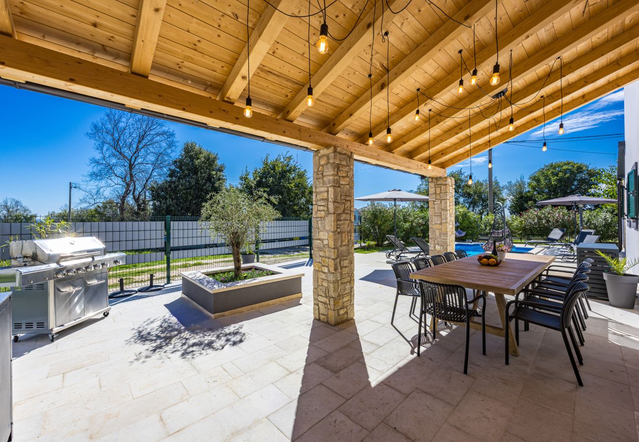 Villa a Rebici - Villa Renata for 11 people with private heated pool & pet friendly