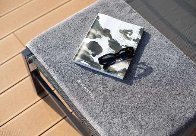 Villa a Vodnjan - Luxury Villa Puerto de Paz for 8 people near Fažana with 60 m2 private heated pool, sauna, mini-golf & sea view  Villa a Vodnjan - Luxury Villa Puerto de Paz for 8 people near Fažana with 60 m2 private heated pool, sauna, mini-golf & sea view