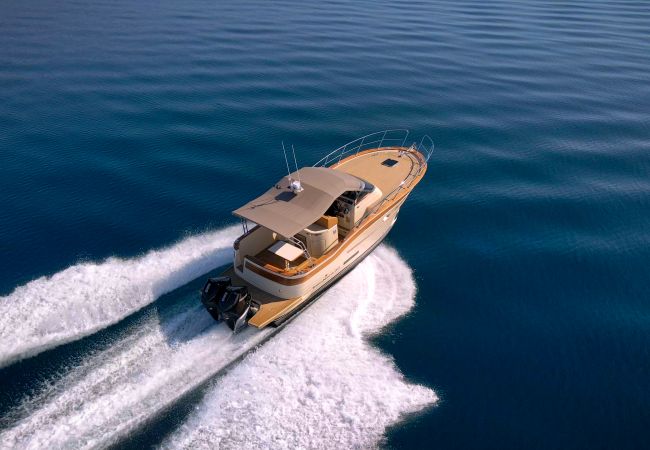 Villa a Vodnjan - Luxury Villa Puerto de Paz for 8 people near Fažana with 60 m2 private heated pool, sauna, mini-golf & sea view  Villa a Vodnjan - Luxury Villa Puerto de Paz for 8 people near Fažana with 60 m2 private heated pool, sauna, mini-golf & sea view