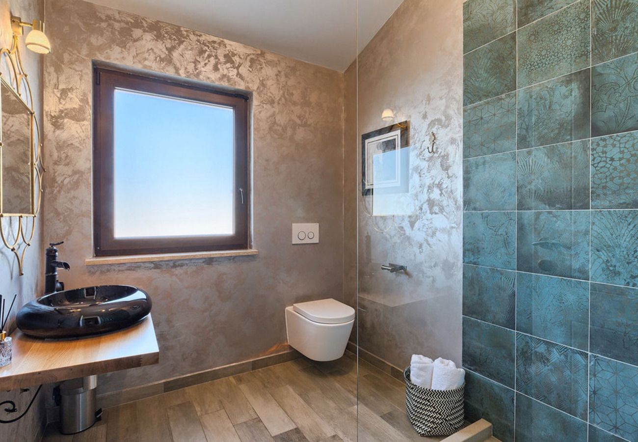 Villa a Veliki Vareški - Villa Campi for 10 persons near Pula with large garden, private golf and tennis court, kids playground & wellness area 