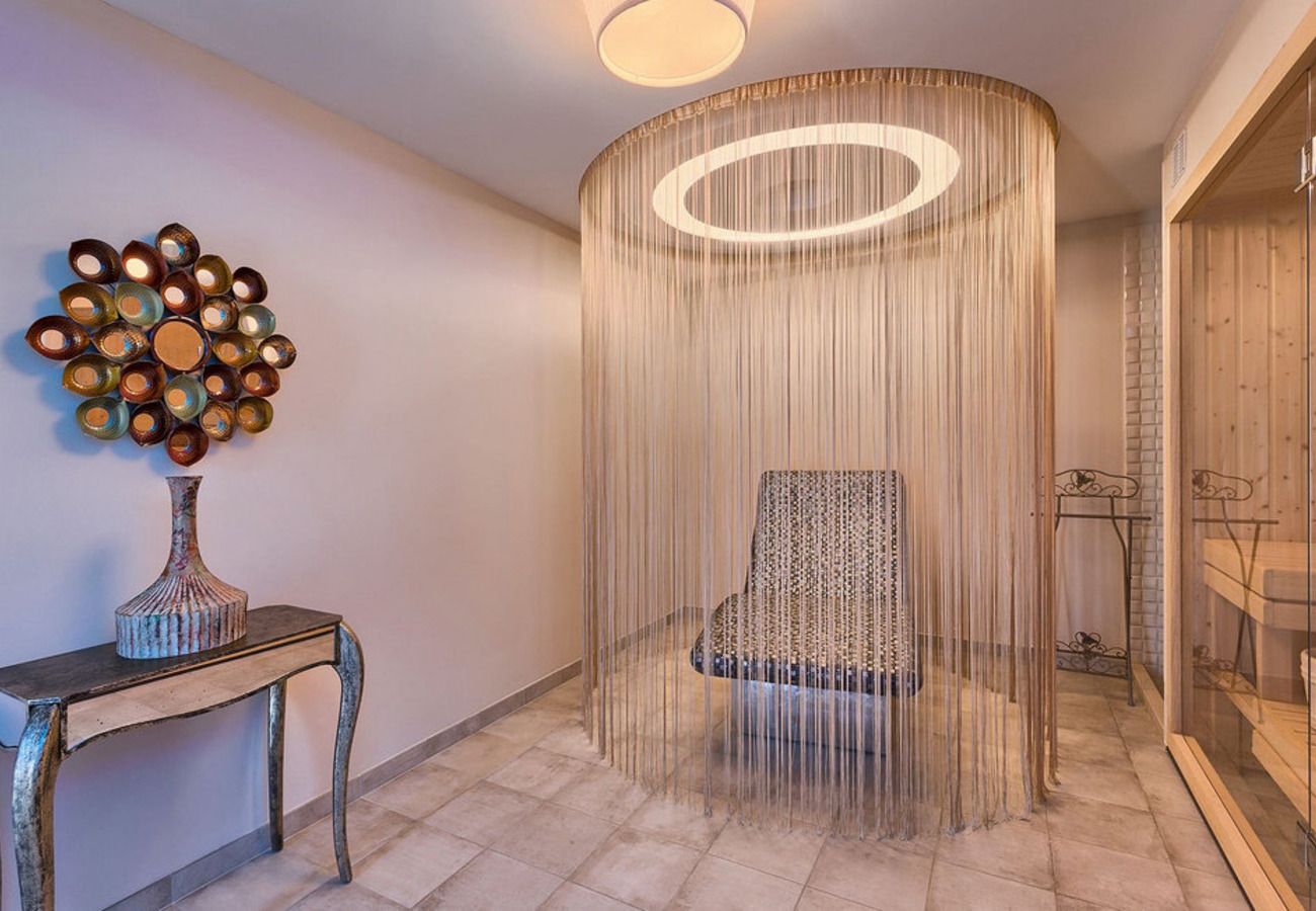 Villa a Veliki Vareški - Villa Campi for 10 persons near Pula with large garden, private golf and tennis court, kids playground & wellness area 