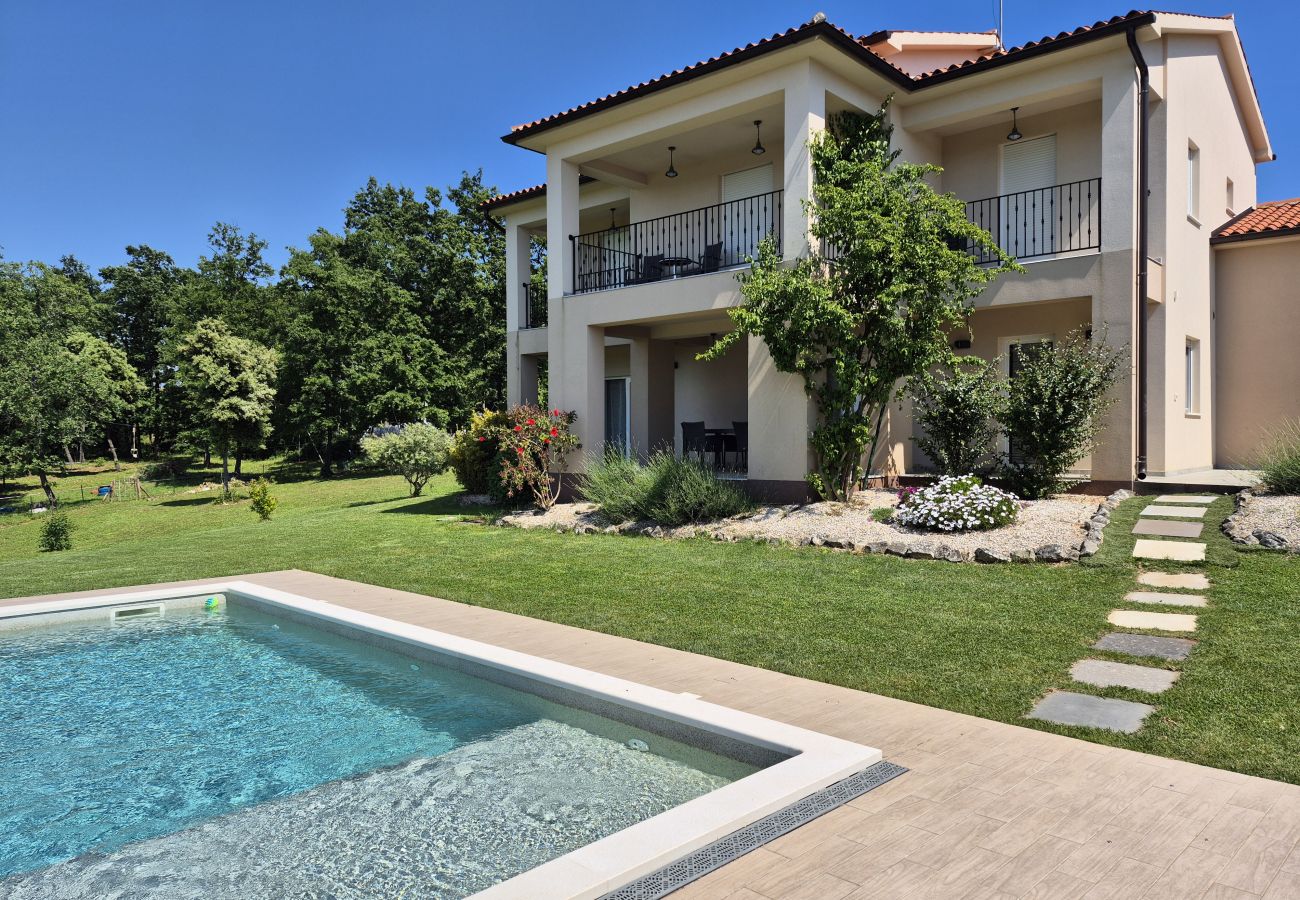 Villa a Rakalj - Villa Noela in Rakalj for 6 persons with large garden, kids playground - only 2,5 km from beach