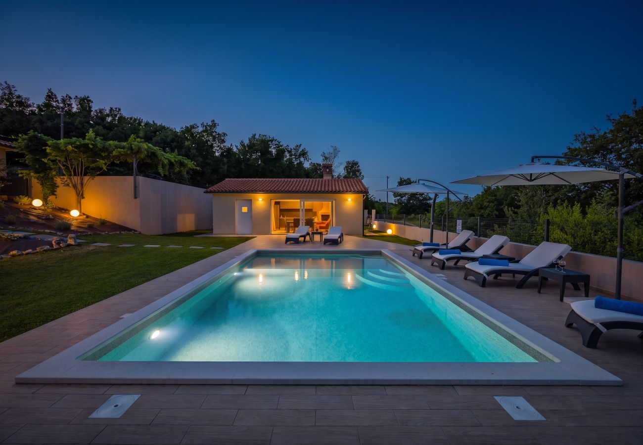 Villa a Rakalj - Villa Noela in Rakalj for 6 persons with large garden, kids playground - only 2,5 km from beach