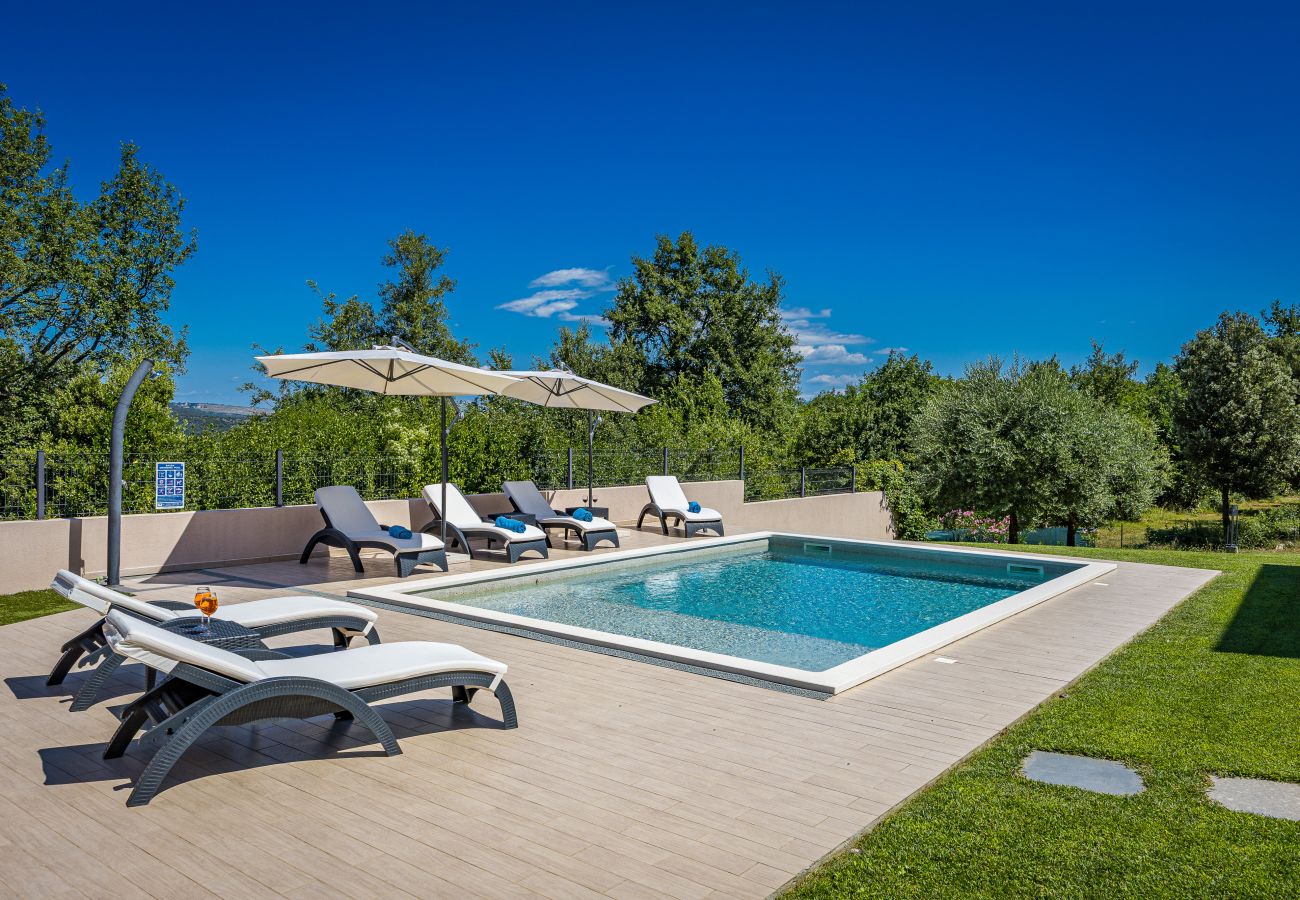 Villa a Rakalj - Villa Noela in Rakalj for 6 persons with large garden, kids playground - only 2,5 km from beach