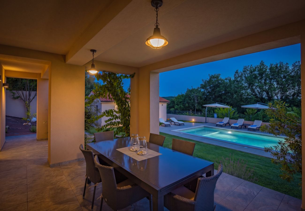 Villa a Rakalj - Villa Noela in Rakalj for 6 persons with large garden, kids playground - only 2,5 km from beach