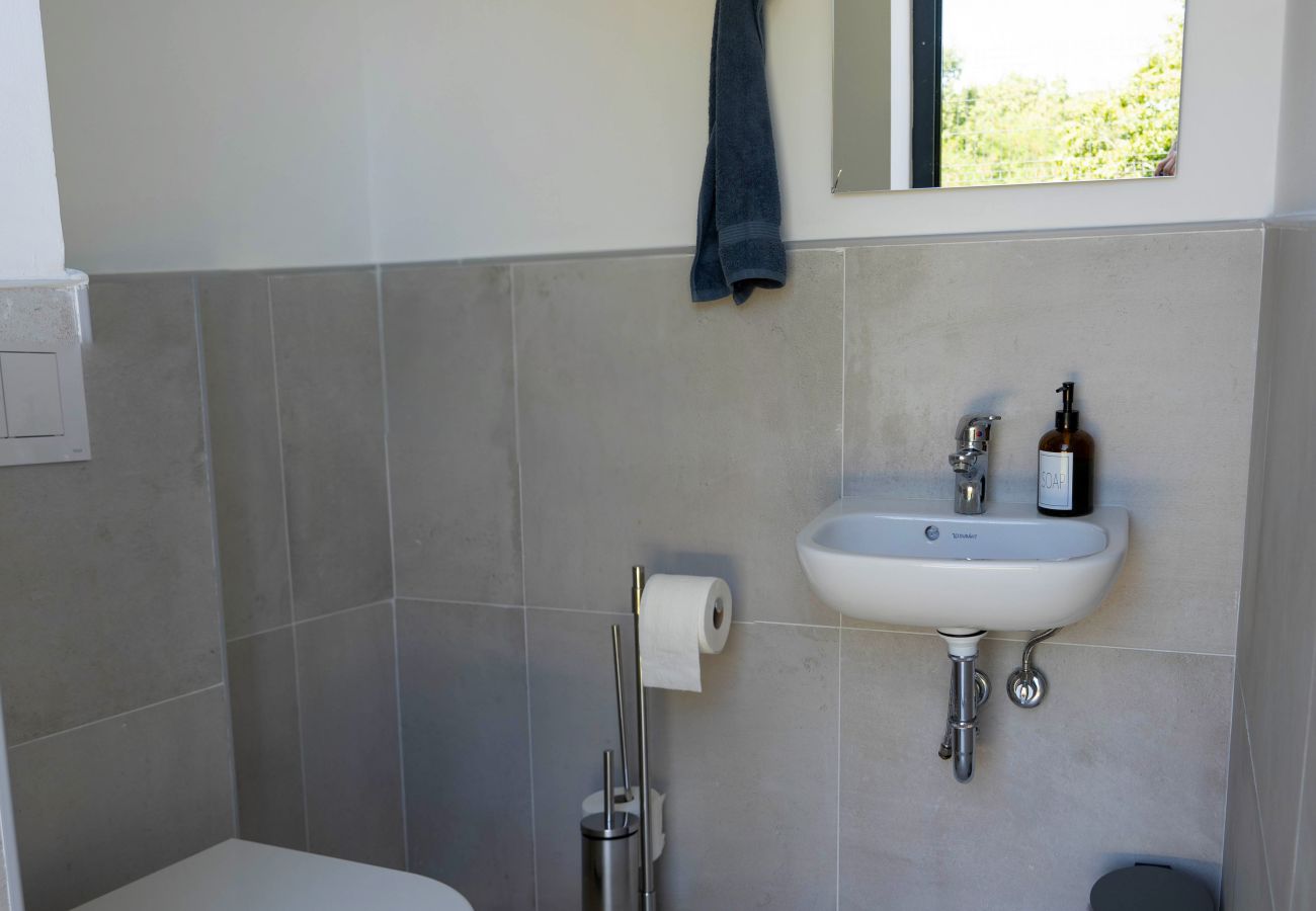 Villa a Rapavel - Villa Blue Moon for 9 persons near Poreč with 42 m2 heated pool, wellness, kids playground & sea view