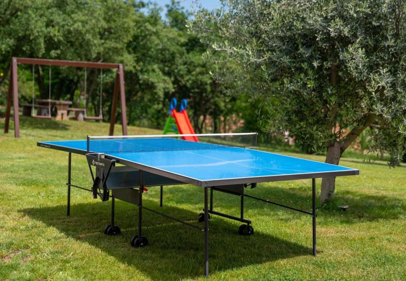 Villa a Divšici - Villa Karla near Pula for 8 persons with private pool, kids playground & pet friendly