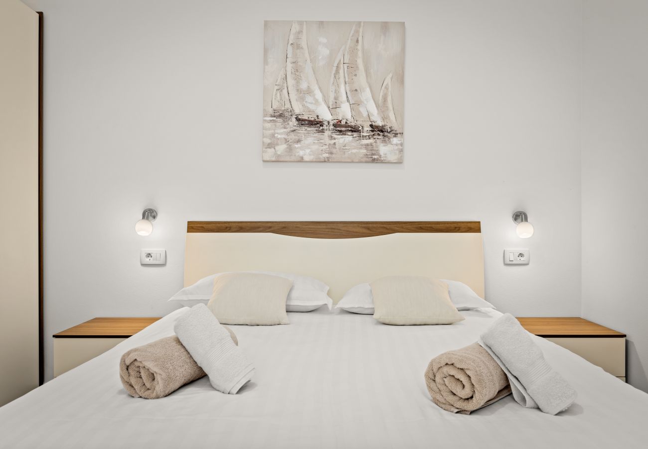 Villa a Divšici - Villa Karla near Pula for 8 persons with private pool, kids playground & pet friendly