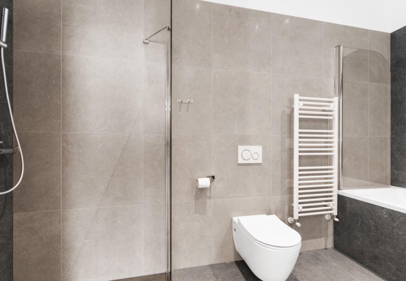 Villa a Deklici - Villa Nura for 8 persons near Poreč with 36 m2 heated pool, with sauna & sea view 