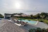 Villa a Deklici - Villa Nura for 8 persons near Poreč with 36 m2 heated pool, with sauna & sea view 