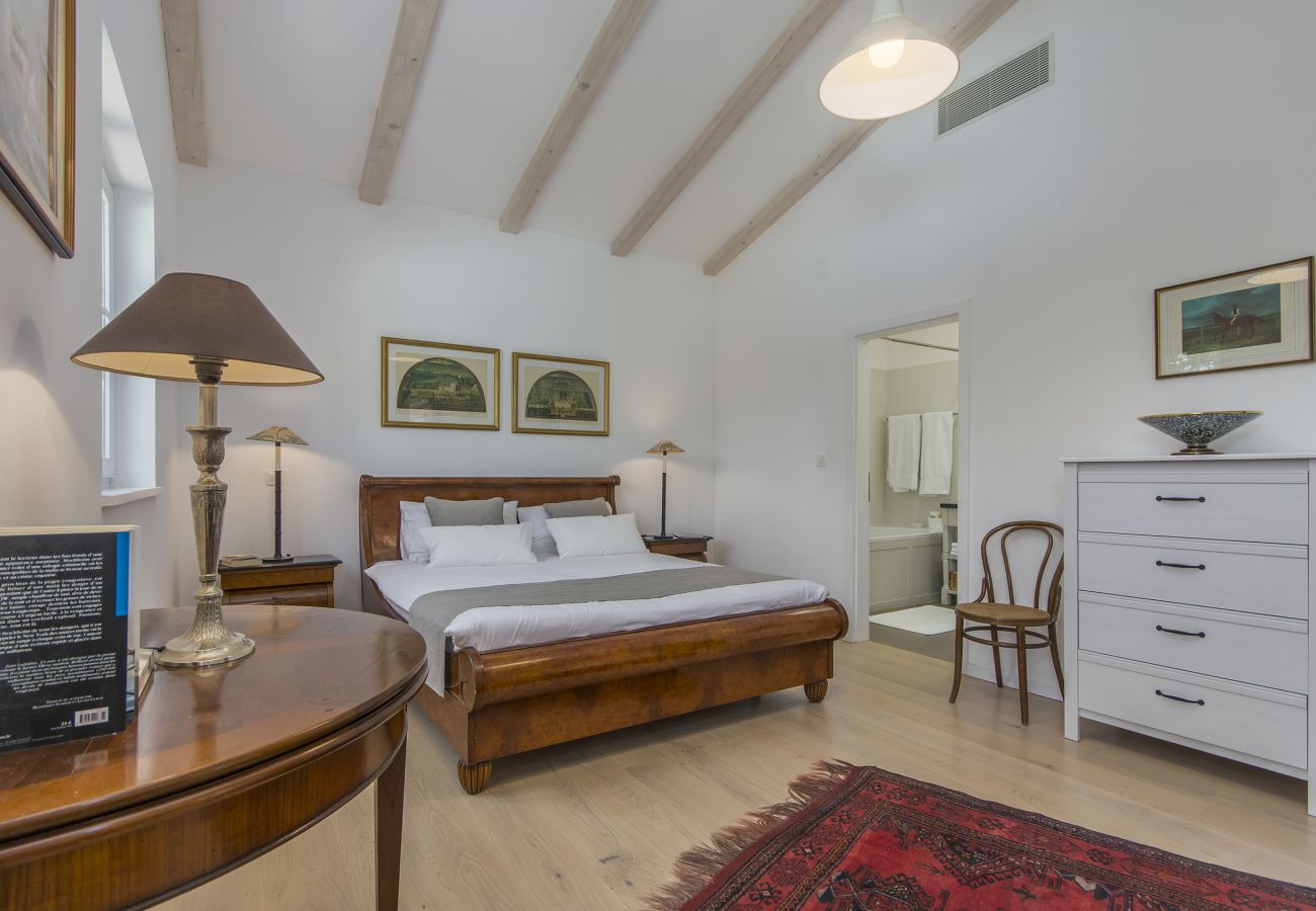 Villa a Modrušani - Villa Tre Colonne for 10 persons in Central Istria with 60 m2 private pool & sauna 