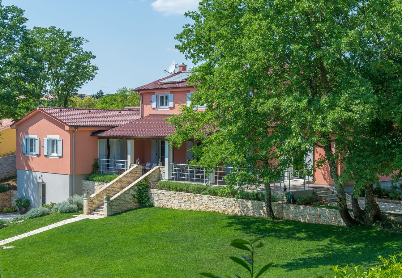 Villa a Modrušani - Villa Tre Colonne for 10 persons in Central Istria with 60 m2 private pool & sauna 