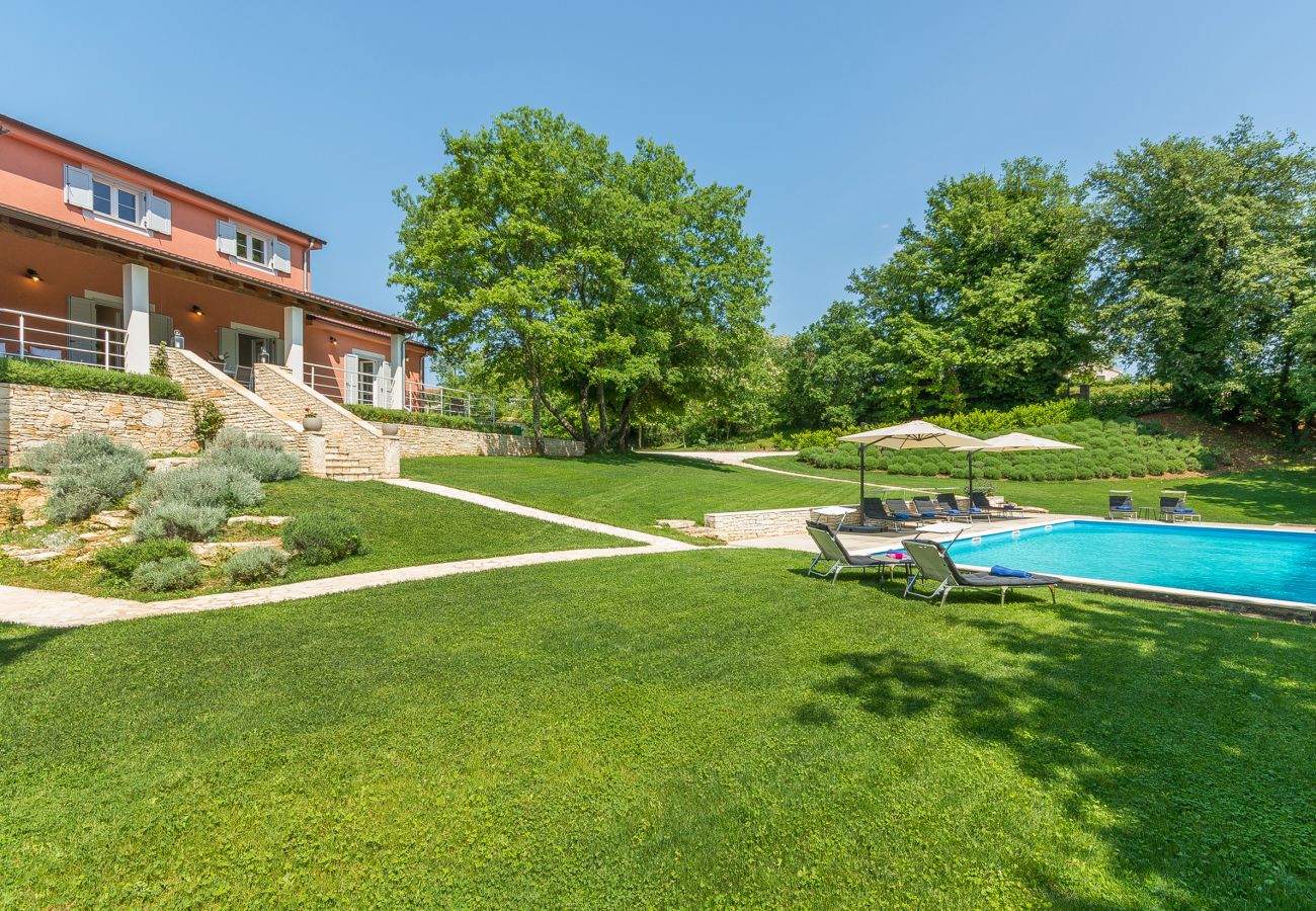 Villa a Modrušani - Villa Tre Colonne for 10 persons in Central Istria with 60 m2 private pool & sauna 