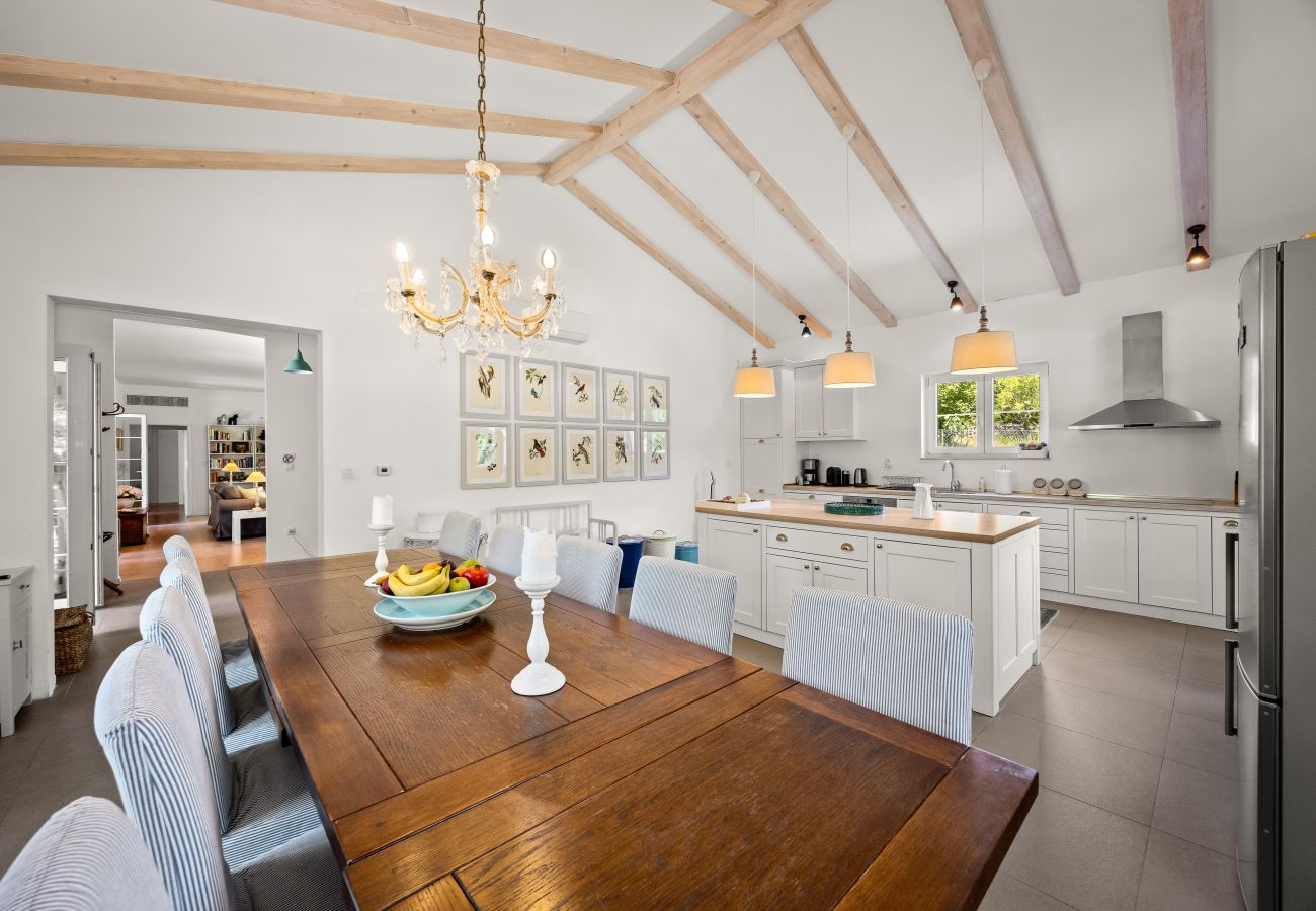 Villa a Modrušani - Villa Tre Colonne for 10 persons in Central Istria with 60 m2 private pool, mini golf & sauna 