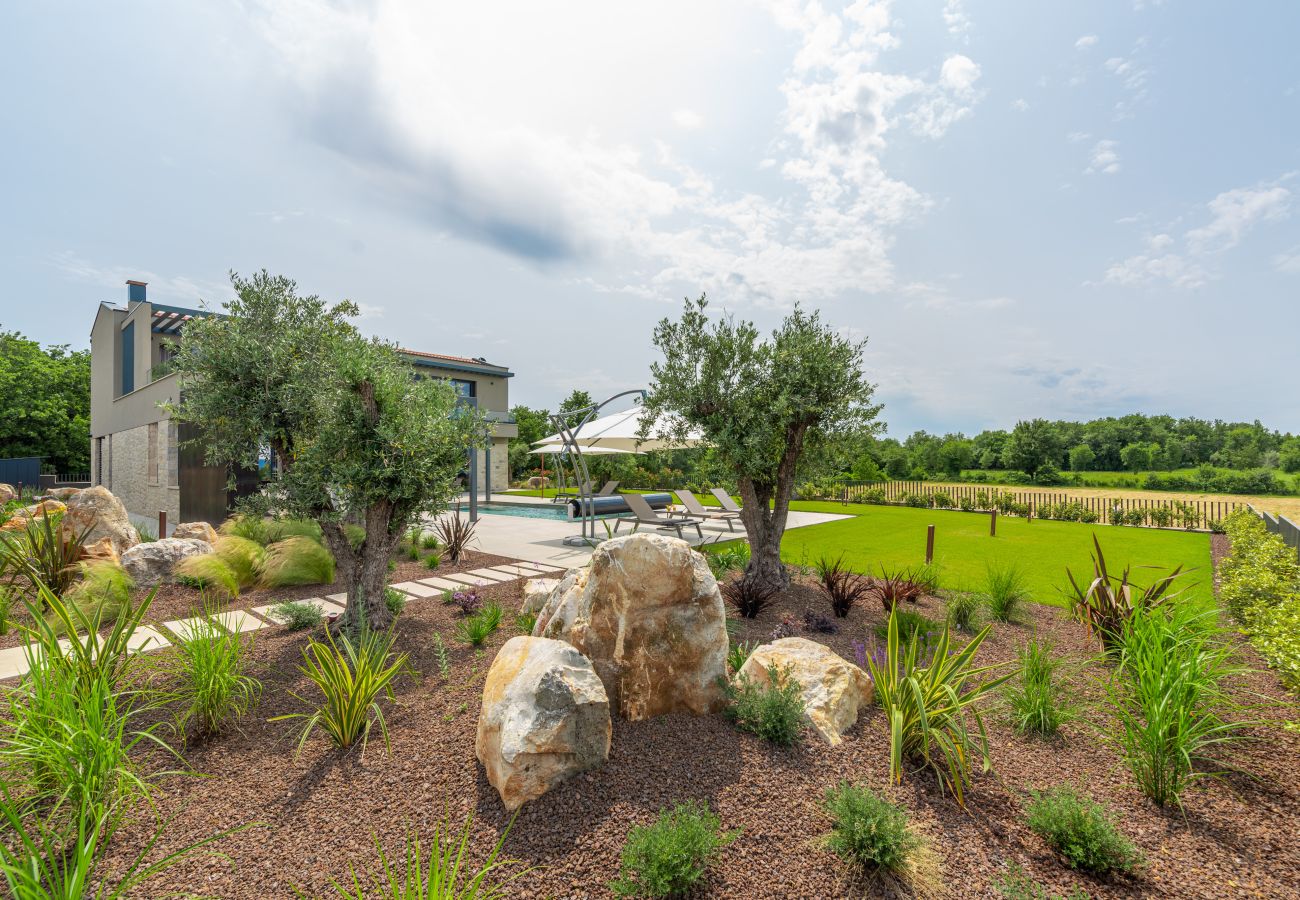 Villa a Višnjan - Villa Visignano near Poreč for 8 people with 49 m2 heated pool, wellness & sea view