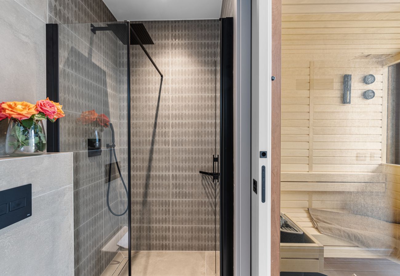 Villa a Višnjan - Villa Visignano near Poreč for 8 people with 49 m2 heated pool, wellness & sea view