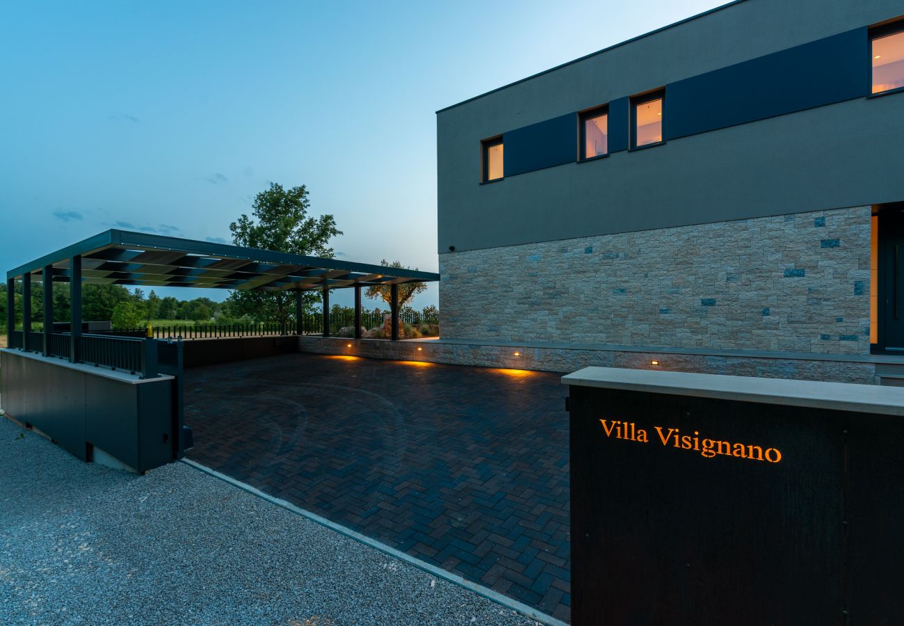 Villa a Višnjan - Villa Visignano near Poreč for 8 people with 49 m2 heated pool, wellness & sea view